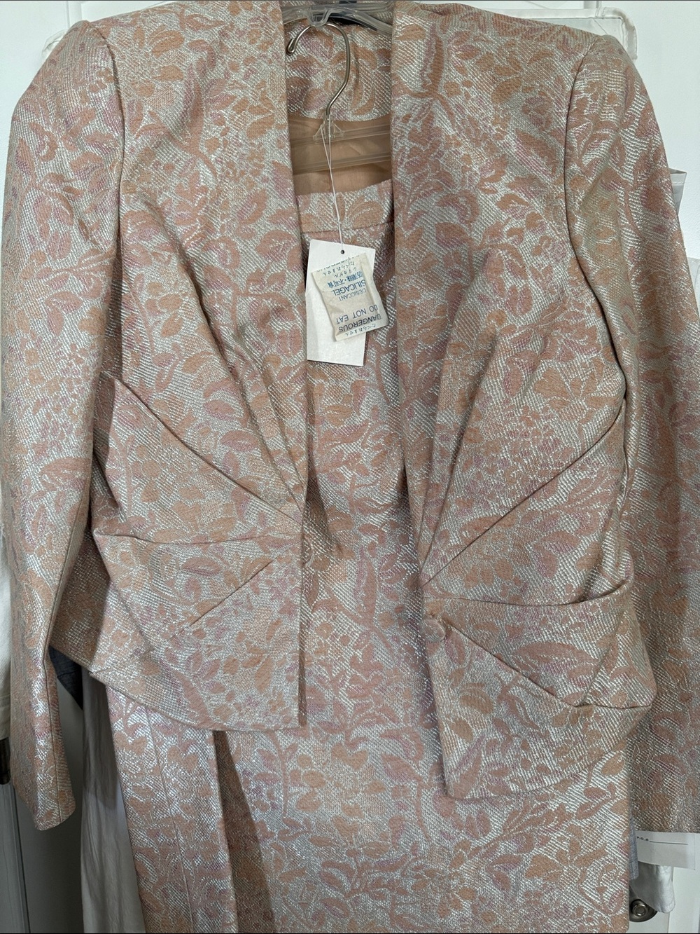 *Carmen Marc Valvo Blush Peach Floral Jacquard one button Blazer, straight skirt